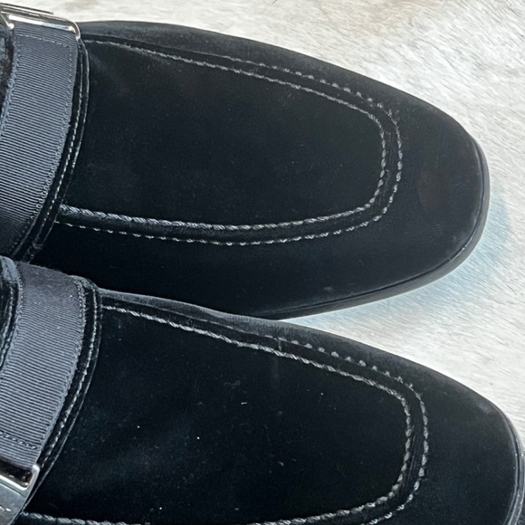 Salvatore Ferragamo Men’s Black Velvet Loafer main image 10